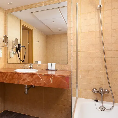 Sol Lanzarote מלון