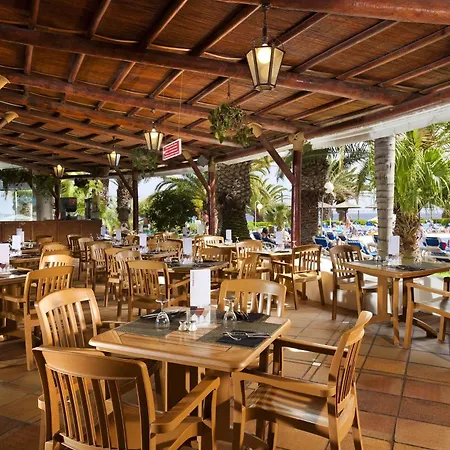 酒店 Sol By Melia Lanzarote 4*